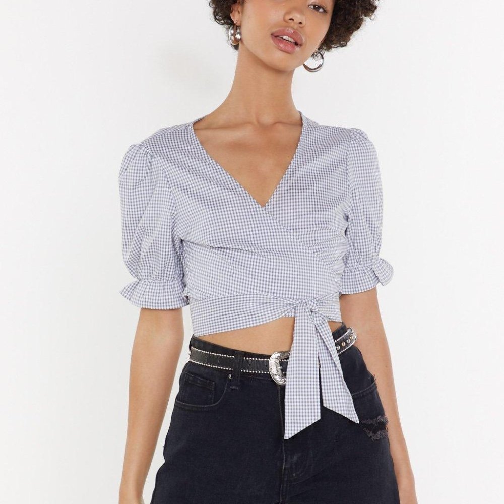 Gingham Puff Sleeve Tie Front Top (BRAND NEW)
